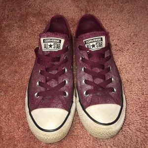 Burgandy converse